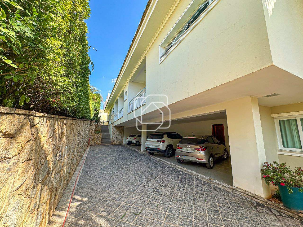 Casa de Condomínio à venda em Itu - SP - Jardim Plaza Atheneé: Garagem