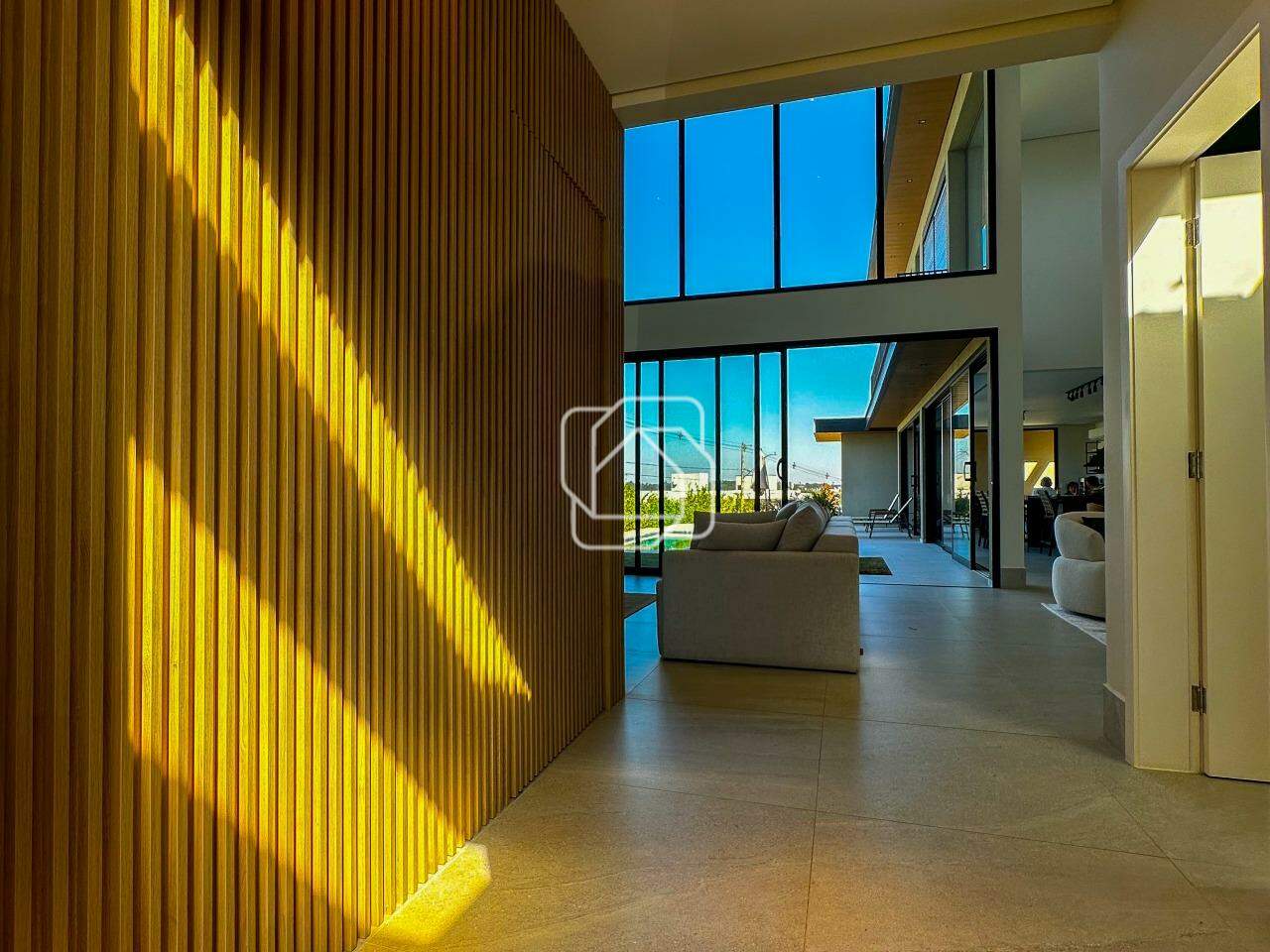 Casa de Condomínio à venda em Itu - SP - Condomínio Villas do Golfe: Hall de entrada