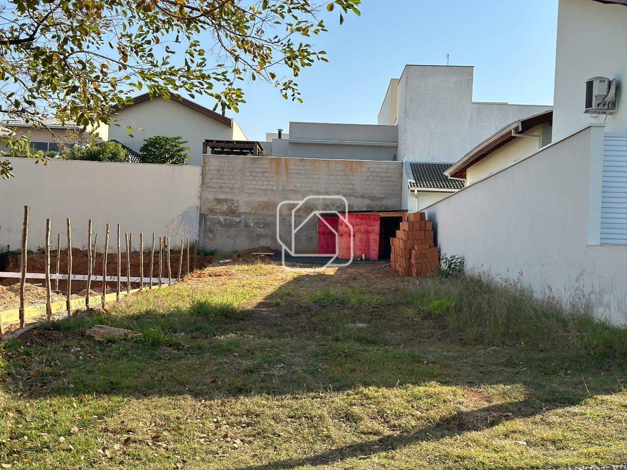 Terreno à venda em Salto - SP - Condomínio Costa das Areias: 