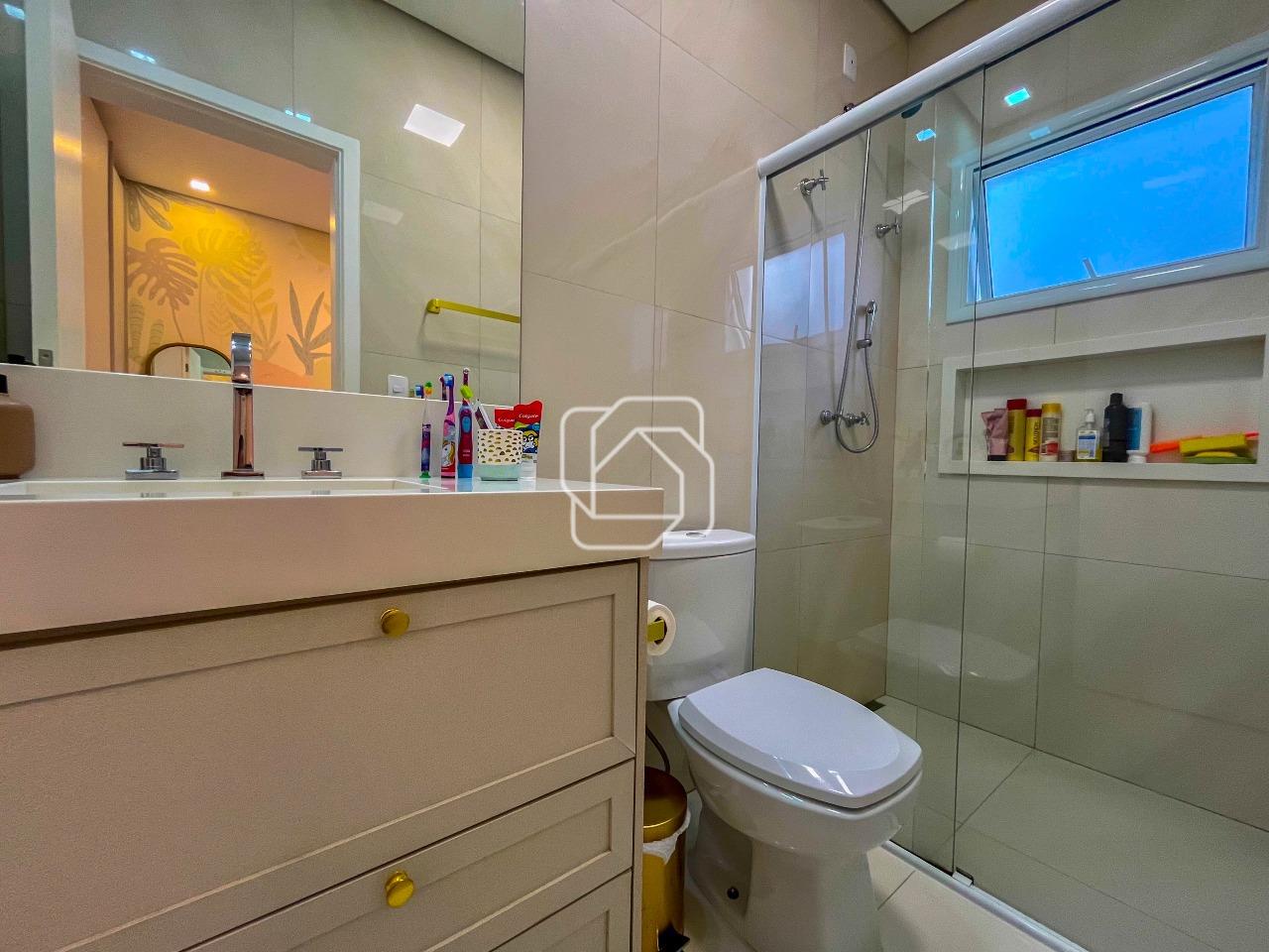 Casa de Condomínio à venda em Indaiatuba - SP - Jardim Residencial Maria Dulce: Banheiro