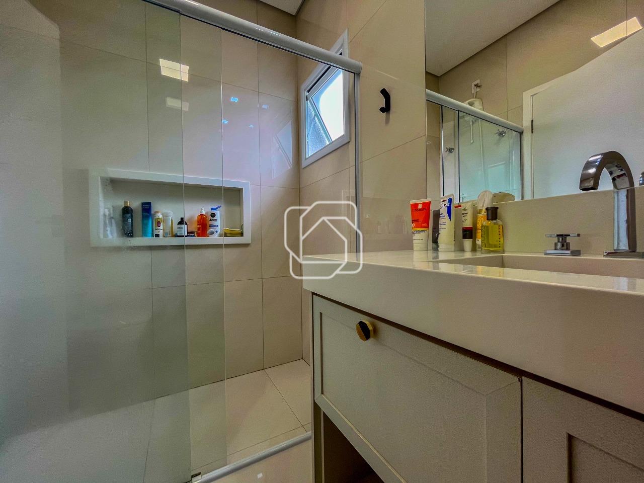 Casa de Condomínio à venda em Indaiatuba - SP - Jardim Residencial Maria Dulce: Banheiro