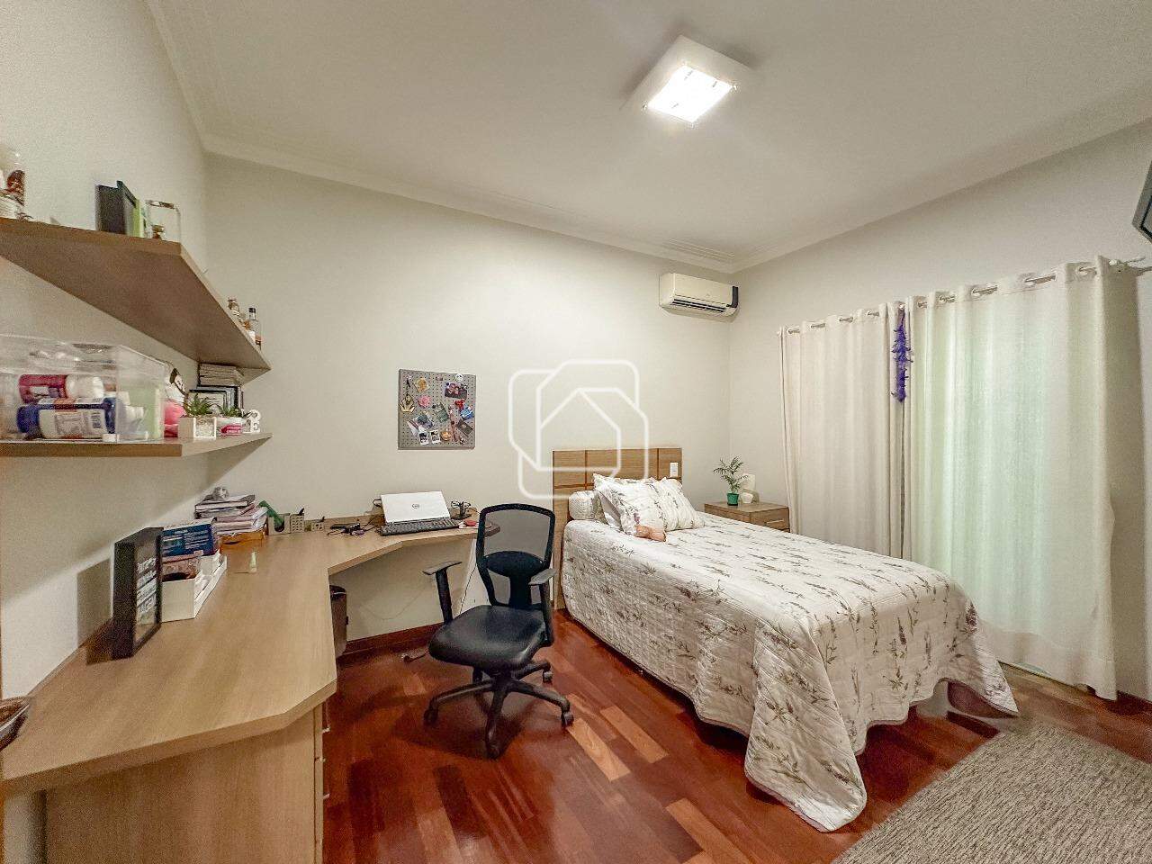 Casa de Condomínio à venda em Itu - SP - Parque Village Castelo: