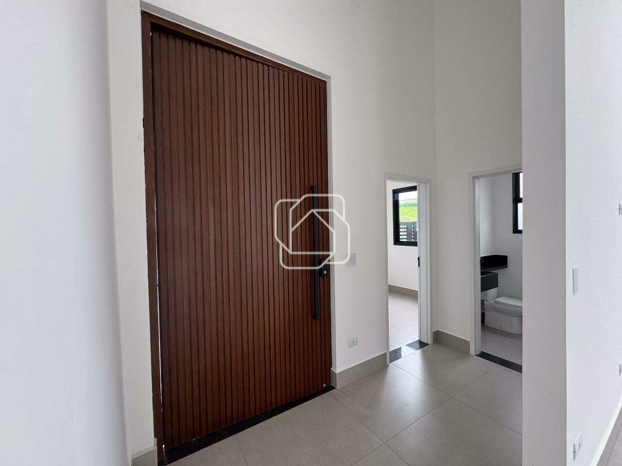 Casa de Condomínio à venda em Salto - SP - Portal dos Bandeirantes Salto: Entrada