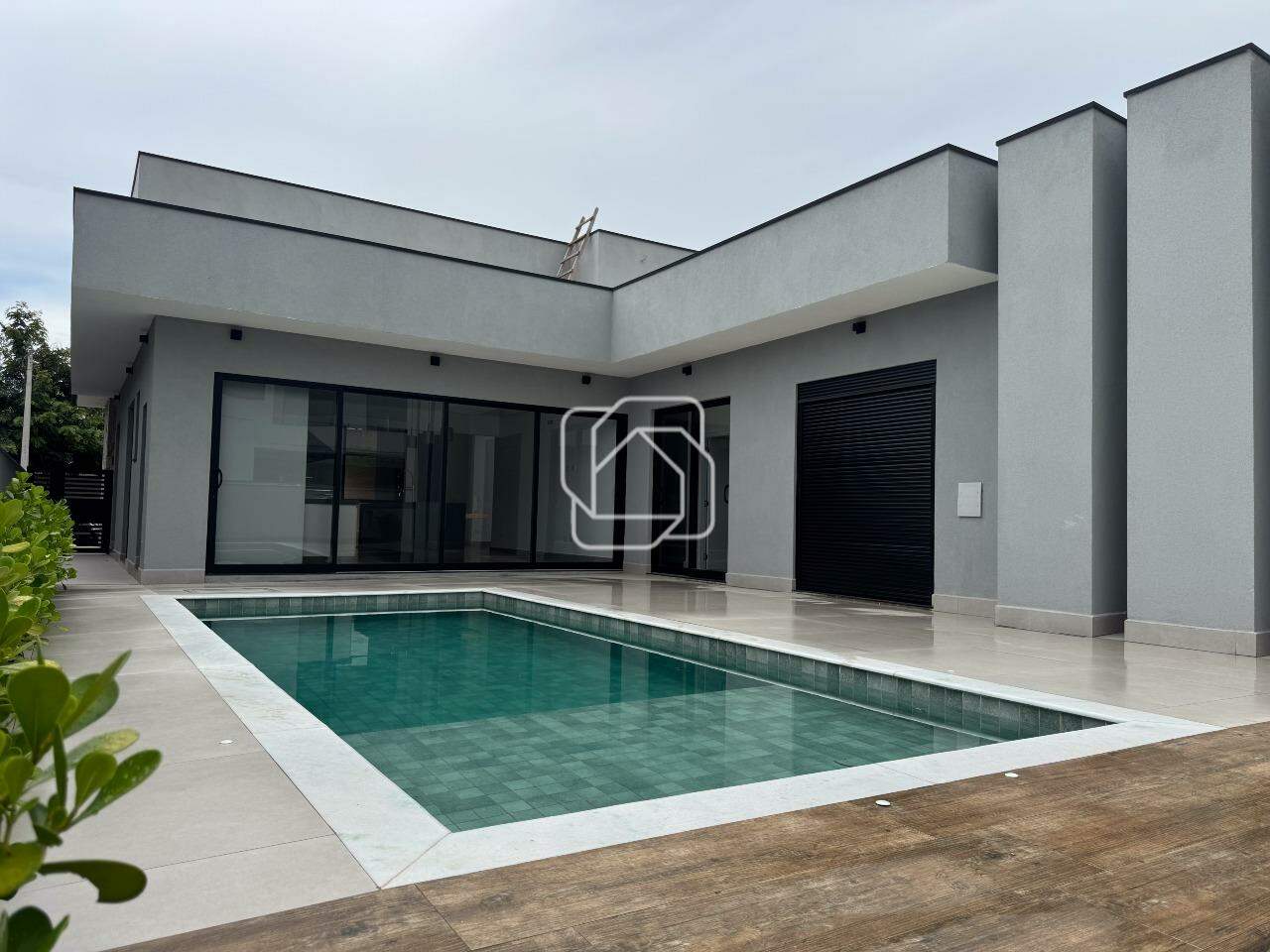 Casa de Condomínio à venda em Salto - SP - Portal dos Bandeirantes Salto: Área da Piscina