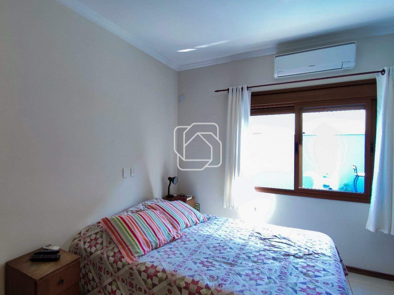 Casa de Condomínio à venda em Indaiatuba - SP - Jardim Residencial Santa Clara: Dormitório