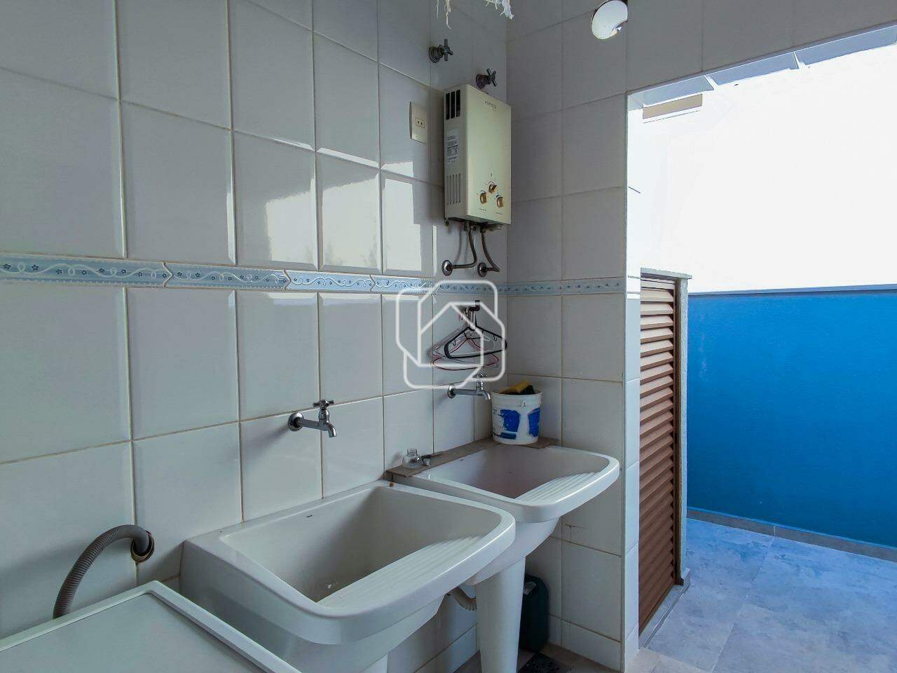 Casa de Condomínio à venda em Indaiatuba - SP - Jardim Residencial Santa Clara: Lavanderia