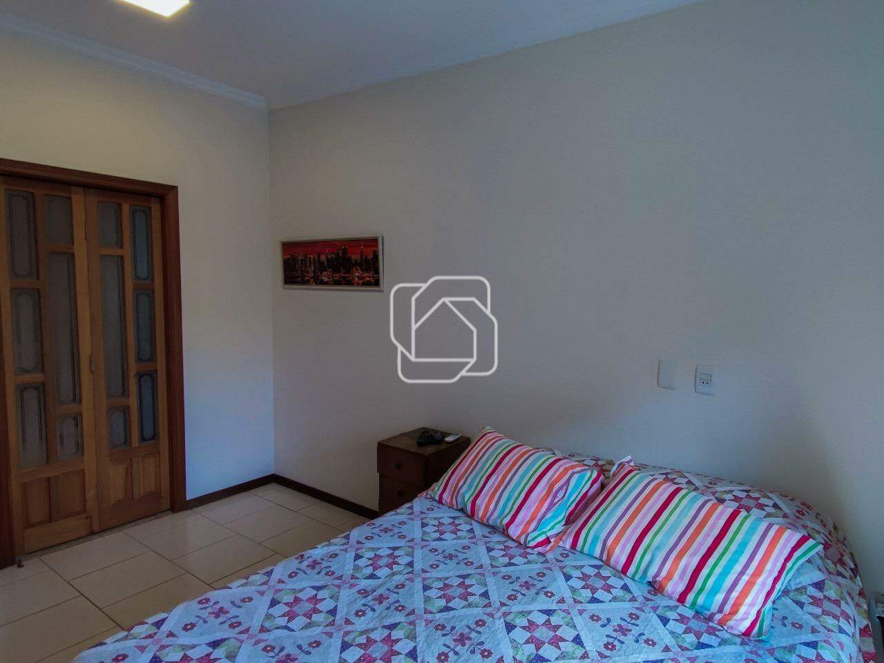 Casa de Condomínio à venda em Indaiatuba - SP - Jardim Residencial Santa Clara: Dormitório