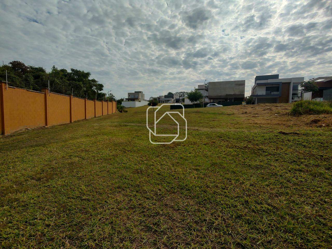 Terreno à venda em Itu - SP - Alphaville Castelo Itu: 