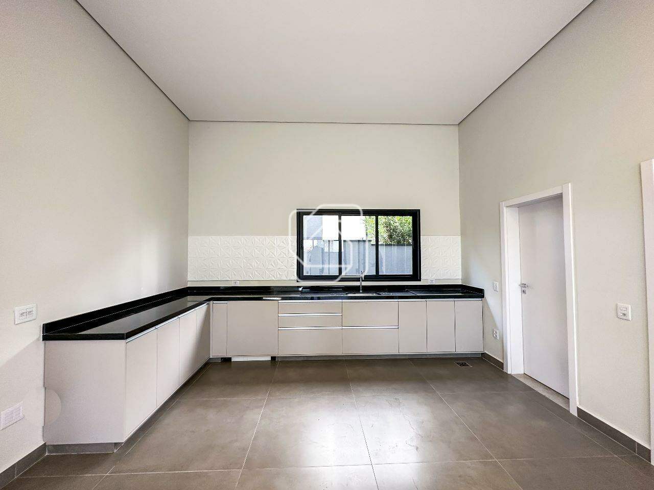 Casa de Condomínio para aluguel em Itu - SP - Condomínio Villas do Golfe: Cozinha