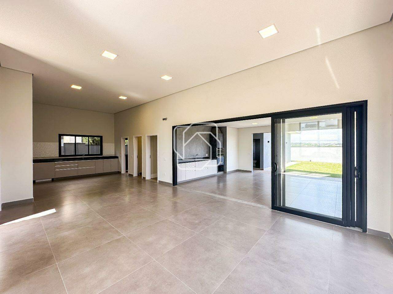 Casa de Condomínio para aluguel em Itu - SP - Condomínio Villas do Golfe: Cozinha, gourmet e externo