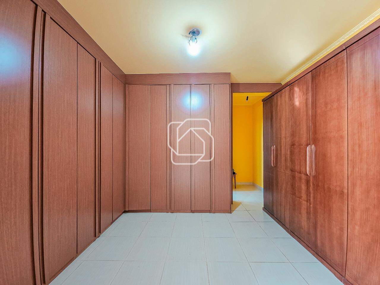 Casa de Condomínio à venda em Indaiatuba - SP - Lagos de Shanadu: 