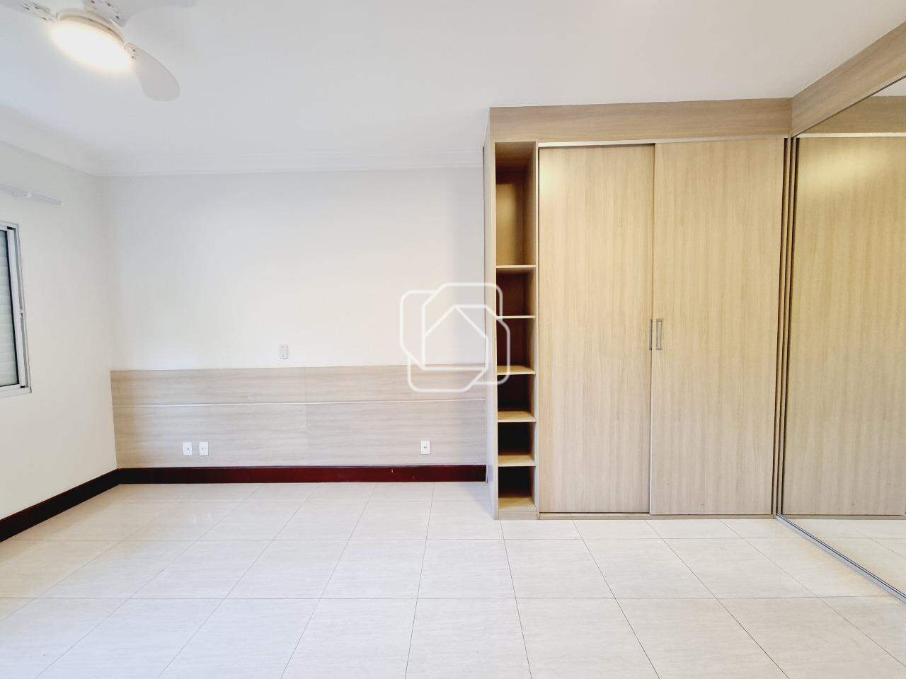 Casa de Condomínio para aluguel em Indaiatuba - SP - Jardim Residencial Santa Clara: Dormitório