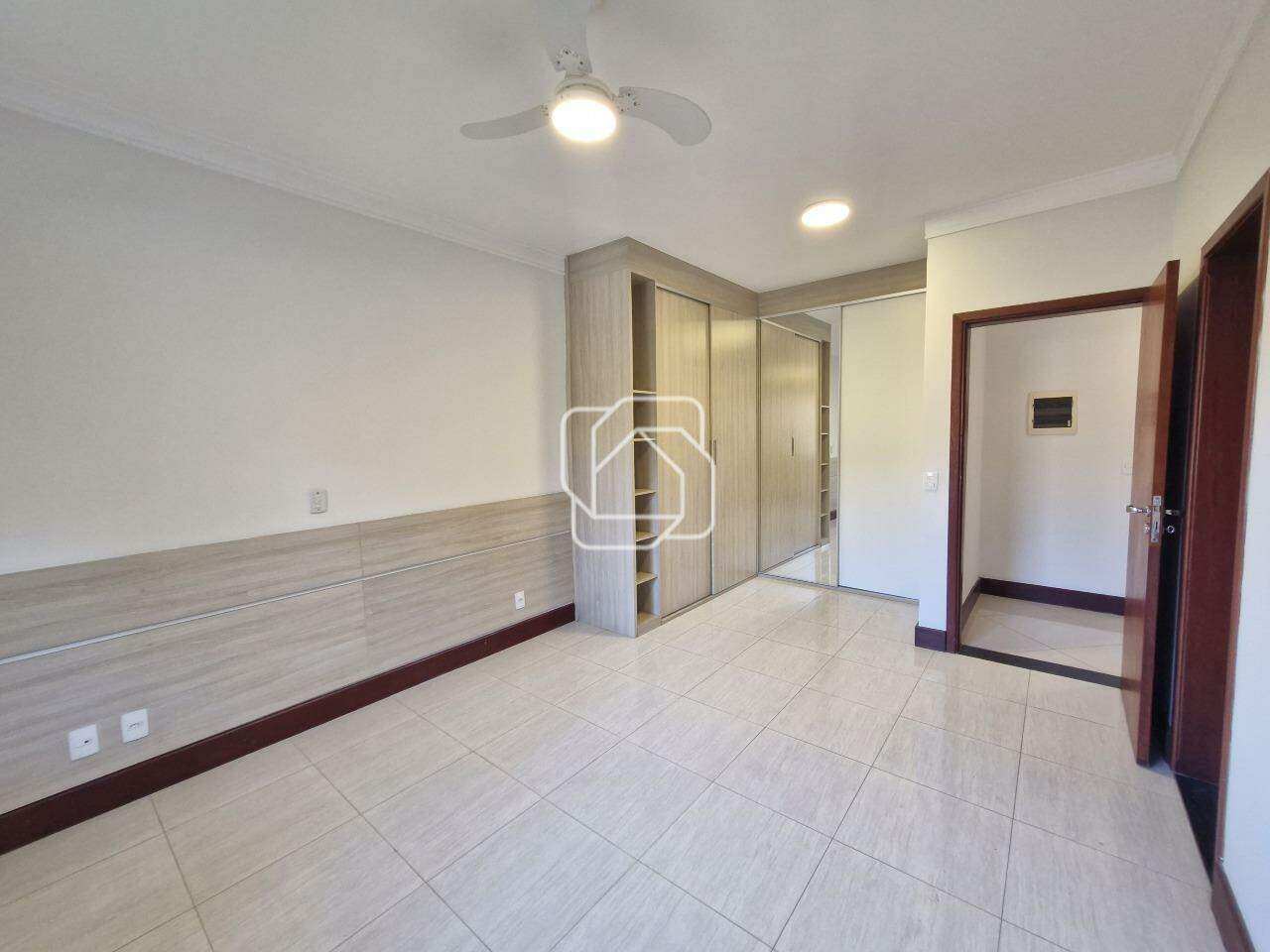 Casa de Condomínio para aluguel em Indaiatuba - SP - Jardim Residencial Santa Clara: Dormitório