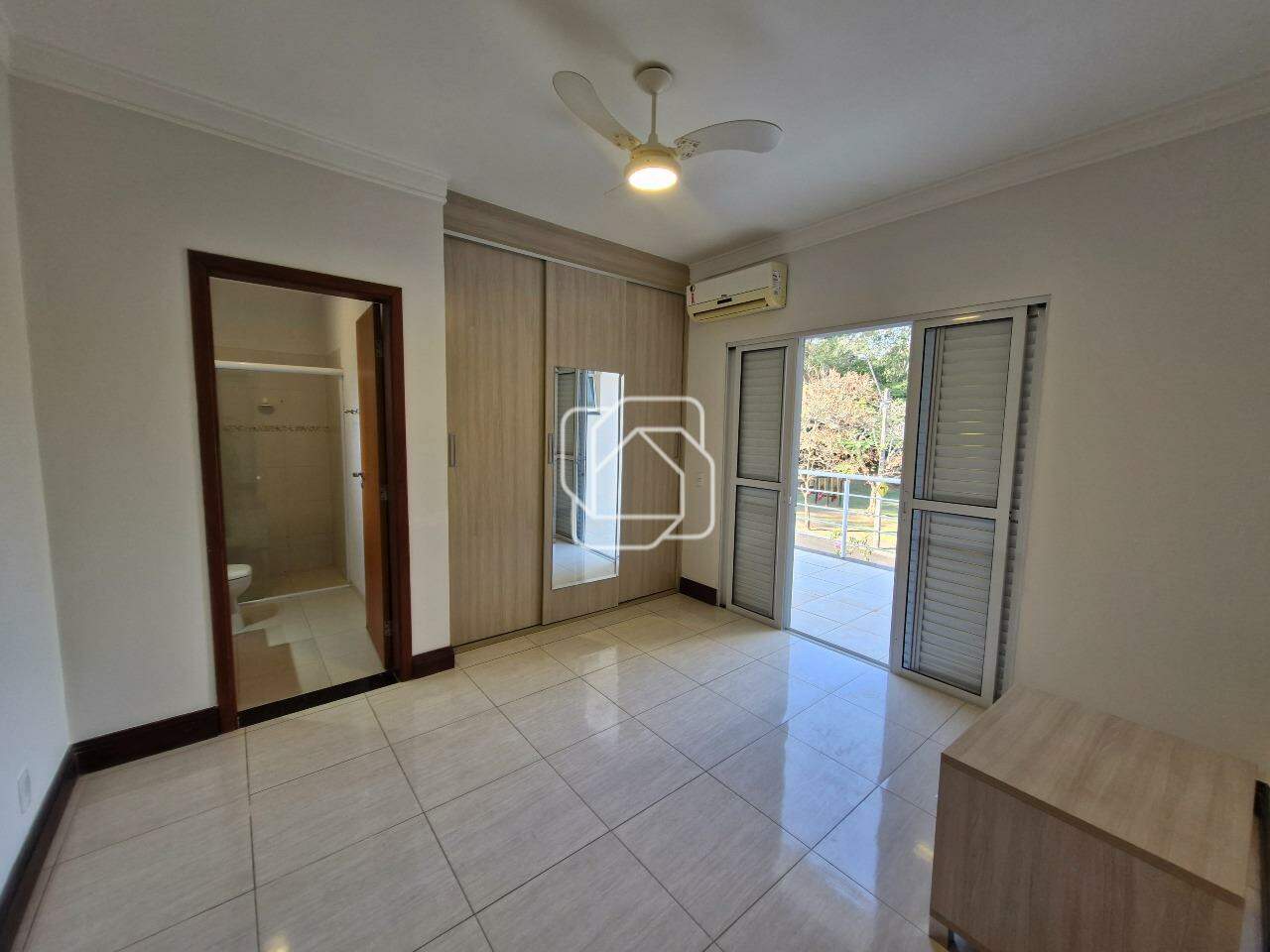 Casa de Condomínio para aluguel em Indaiatuba - SP - Jardim Residencial Santa Clara: Dormitório