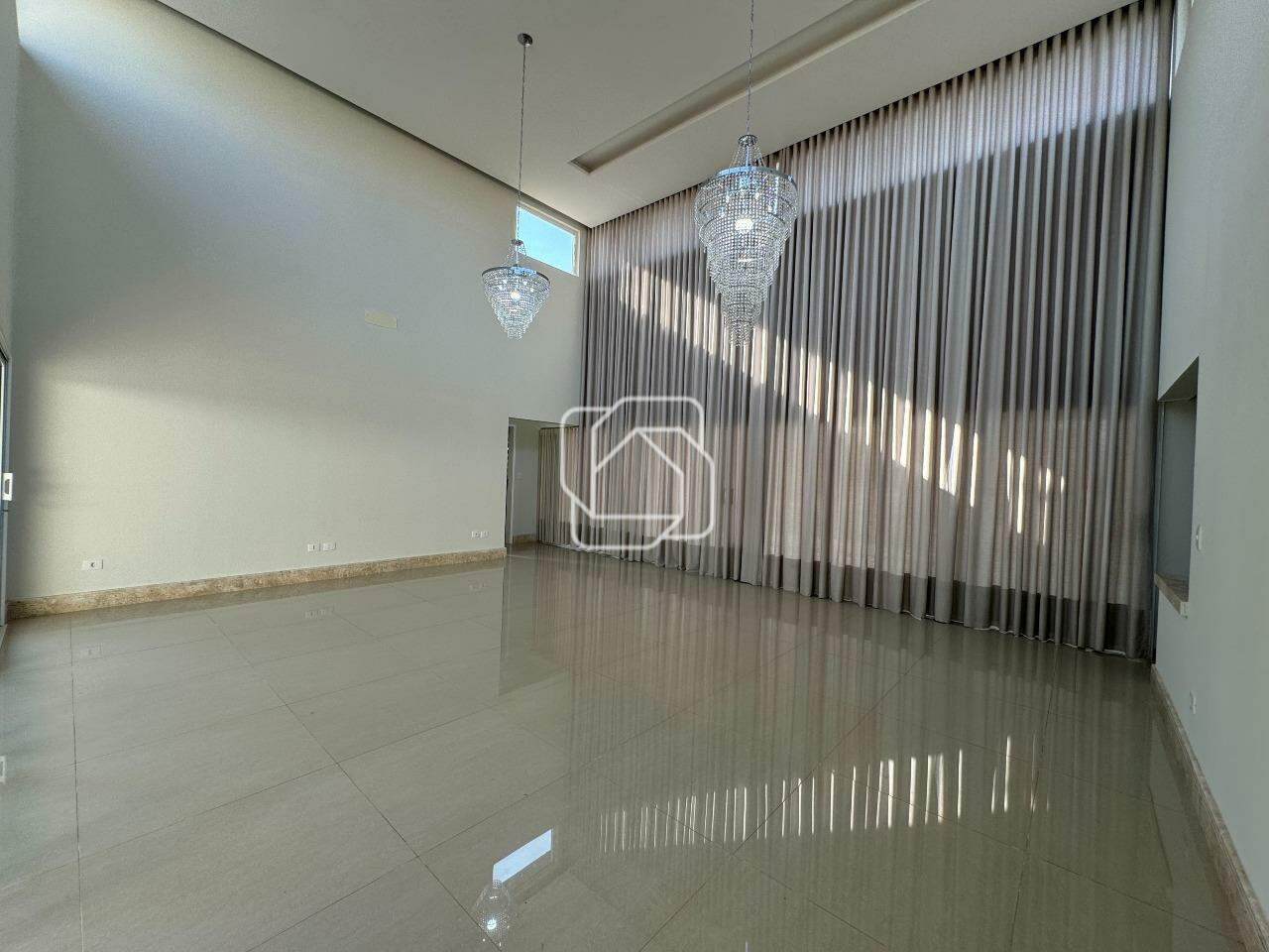 Casa de Condomínio à venda em Salto - SP - Residencial Primavera: 