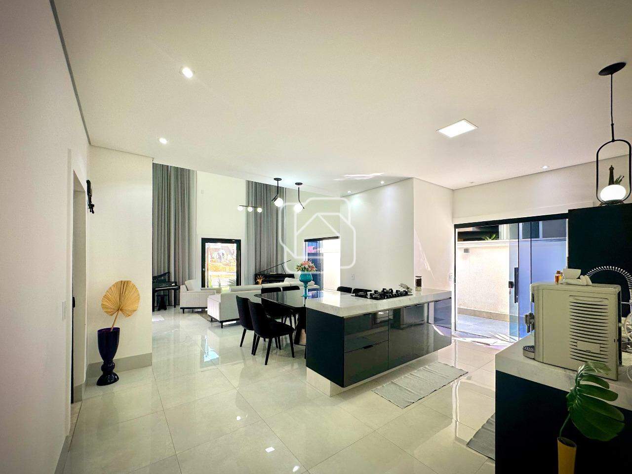 Casa de Condomínio à venda em Salto - SP - Residencial Central Parque: 