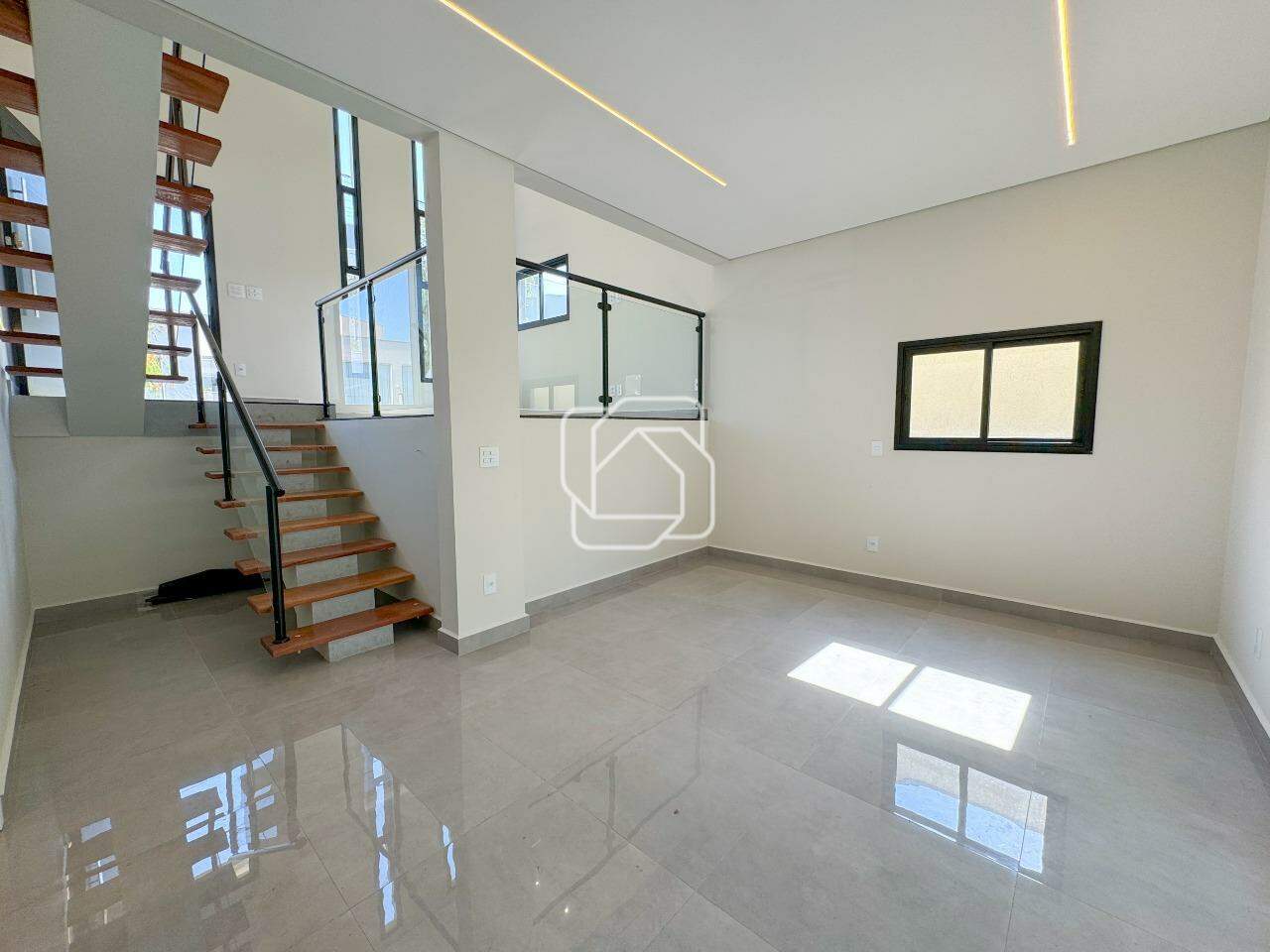 Casa de Condomínio à venda em Salto - SP - Residencial Lagos D’Icaraí: