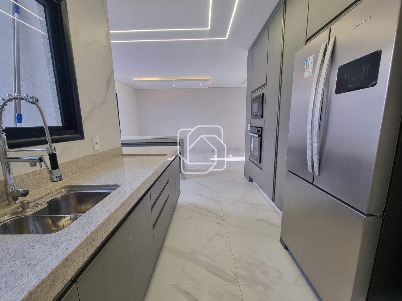 Casa de Condomínio para aluguel em Indaiatuba - SP - Jardim Mantova: Cozinha integrada