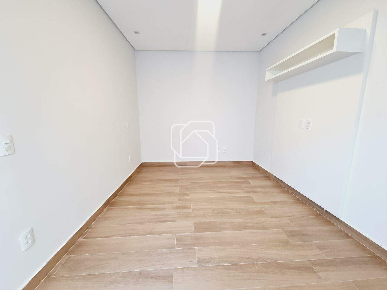 Casa de Condomínio para aluguel em Indaiatuba - SP - Jardim Mantova: Dormitório