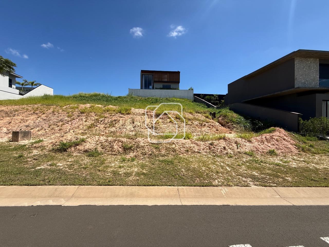 Terreno à venda em Indaiatuba - SP - Parque Villa dos Pinheiros: Visão geral do terreno
