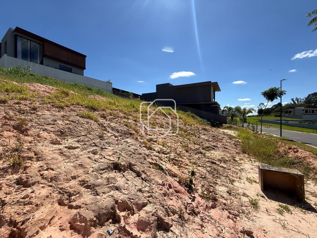 Terreno à venda em Indaiatuba - SP - Parque Villa dos Pinheiros: Visão geral do terreno