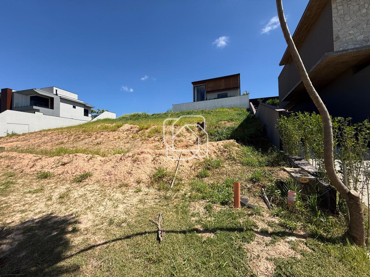Terreno à venda em Indaiatuba - SP - Parque Villa dos Pinheiros: Visão geral do terreno