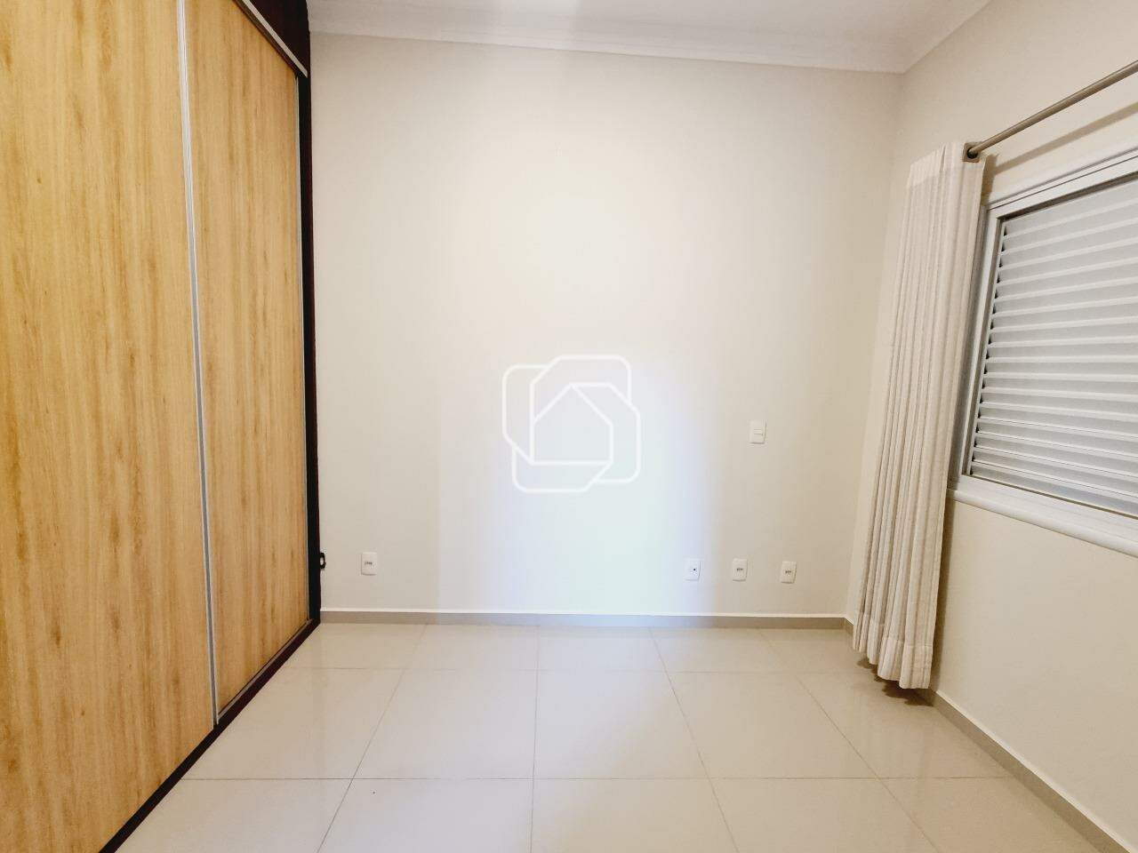 Casa de Condomínio para aluguel em Indaiatuba - SP - Jardim Vila Paradiso: Dormitório