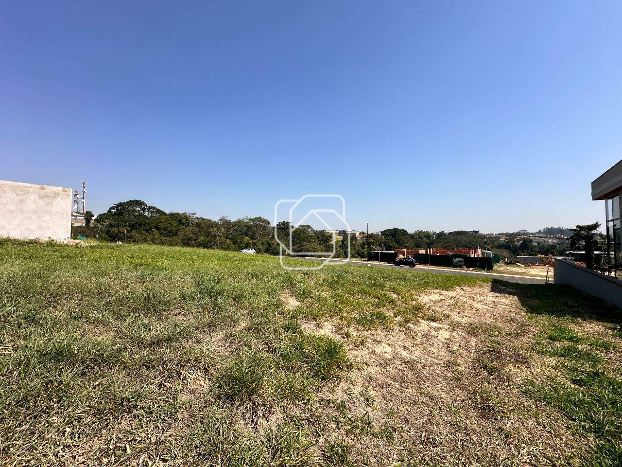 Terreno à venda em Indaiatuba - SP - Parque Villa dos Pinheiros: Visão geral do terreno