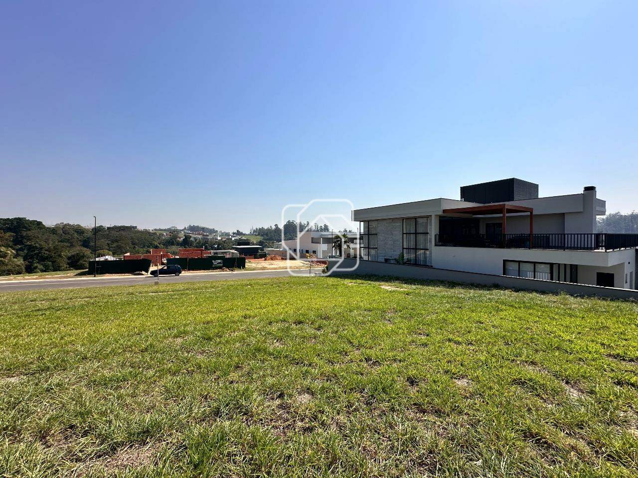 Terreno à venda em Indaiatuba - SP - Parque Villa dos Pinheiros: Visão geral do terreno