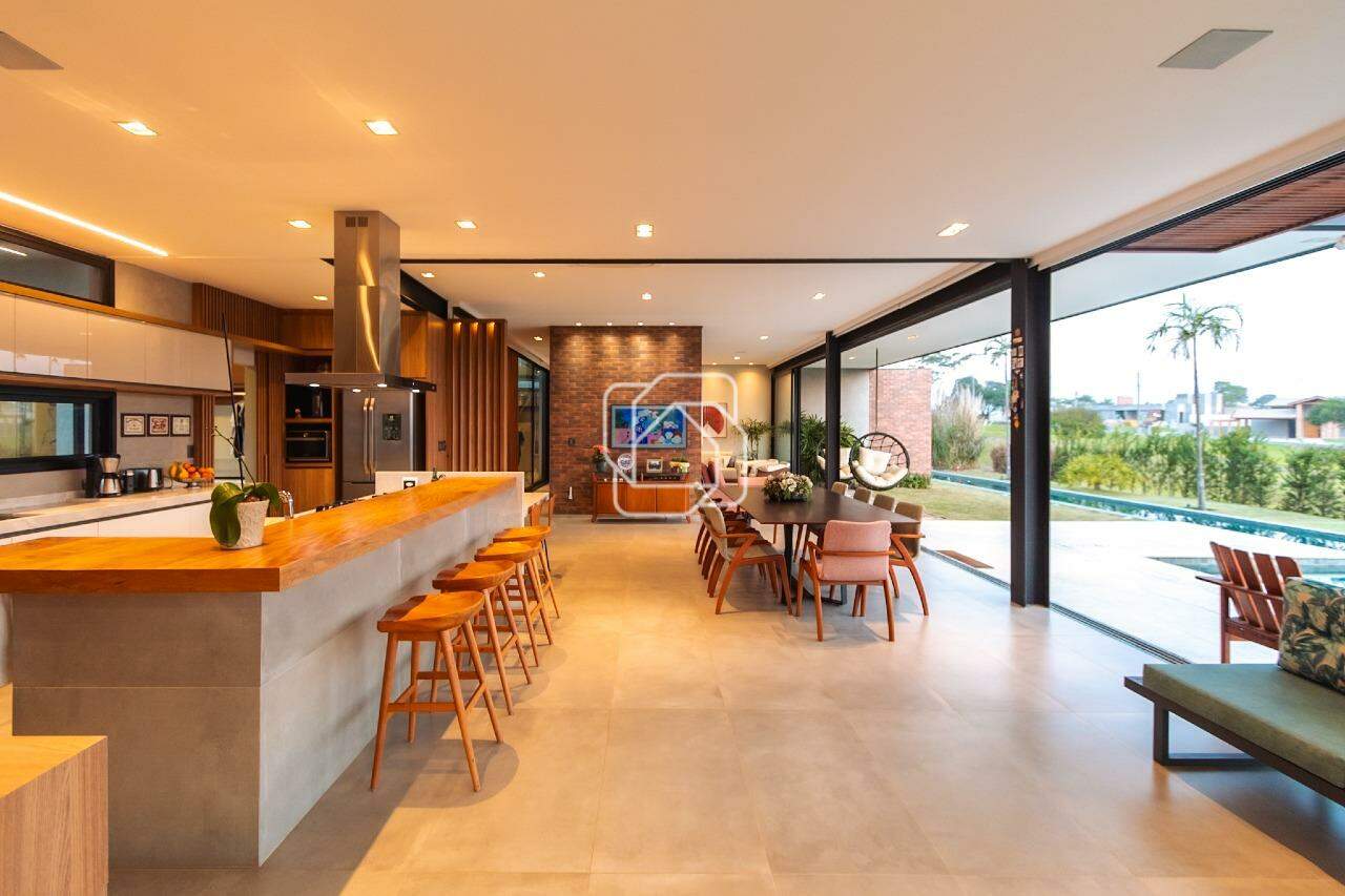 Casa de Condomínio à venda em Indaiatuba - SP - Jardim Indaiatuba Golf: Cozinha gourmet integrada