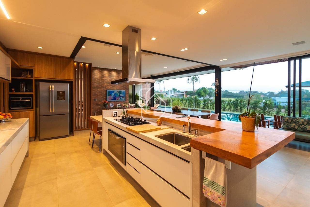 Casa de Condomínio à venda em Indaiatuba - SP - Jardim Indaiatuba Golf: Cozinha gourmet integrada