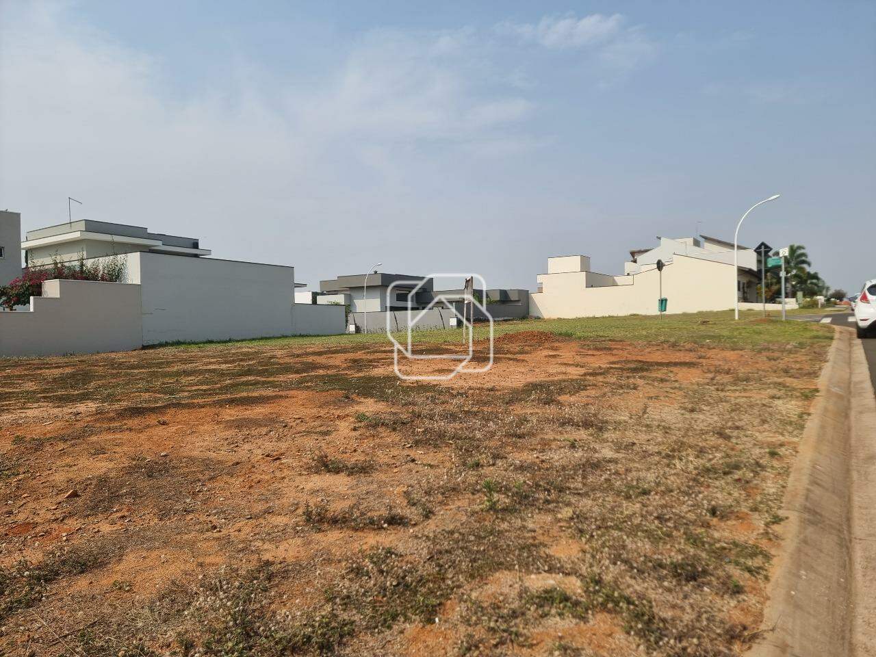 Terreno à venda em Indaiatuba - SP - Jardim Residencial Dona Lucilla: Visão geral do terreno