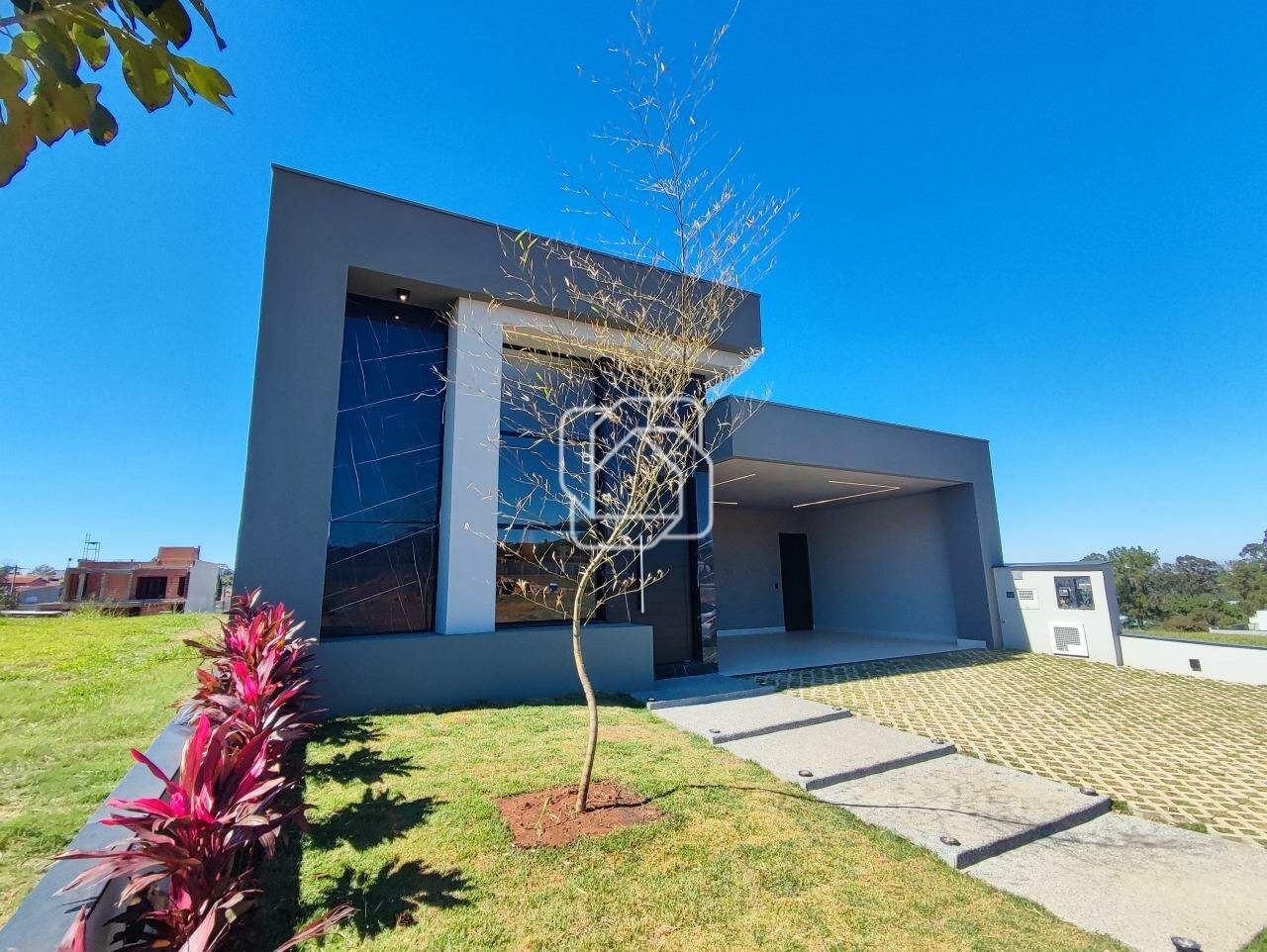 Casa de Condomínio à venda em Indaiatuba - SP - Jardim Villa Sapezal: Fachada