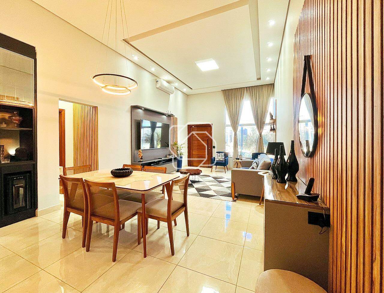 Casa de Condomínio à venda em Indaiatuba - SP - Jardim Residencial Viena: Sala de jantar