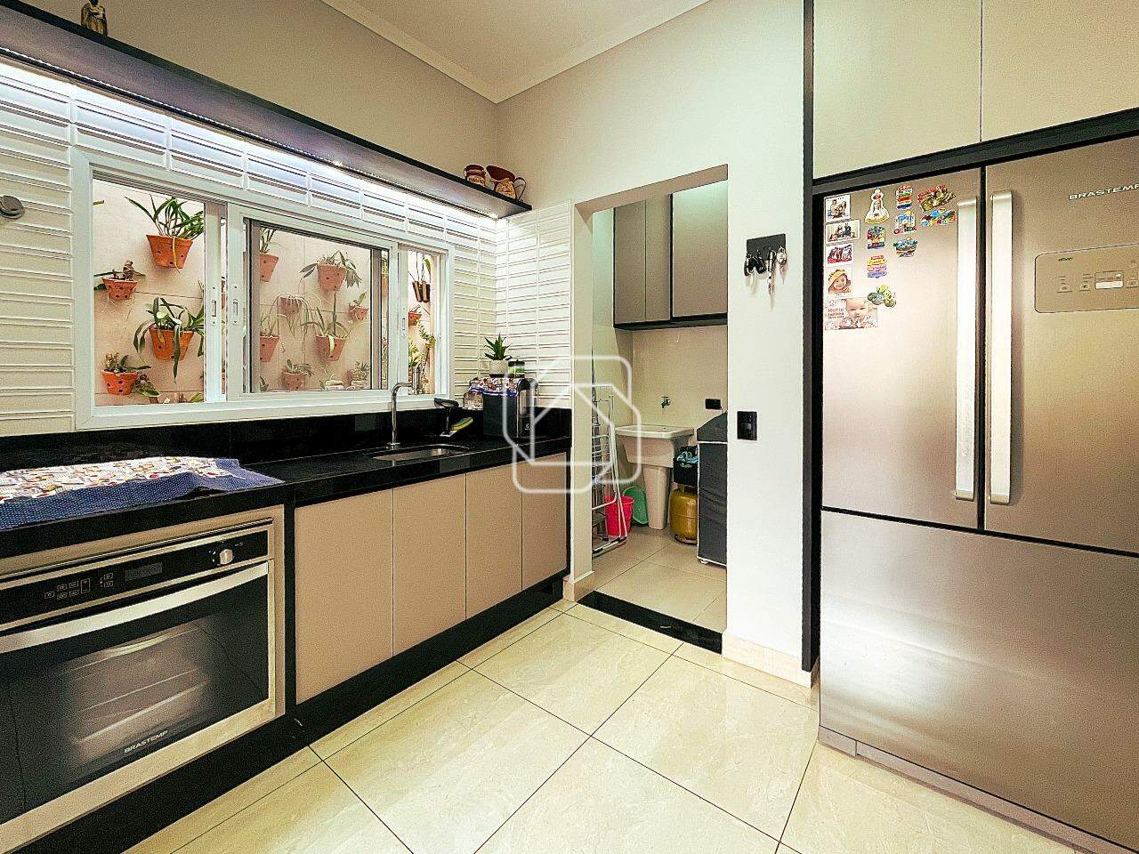 Casa de Condomínio à venda em Indaiatuba - SP - Jardim Residencial Viena: Cozinha