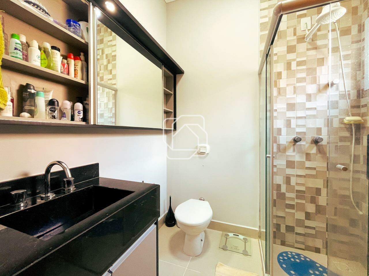 Casa de Condomínio à venda em Indaiatuba - SP - Jardim Residencial Viena: Banheiro