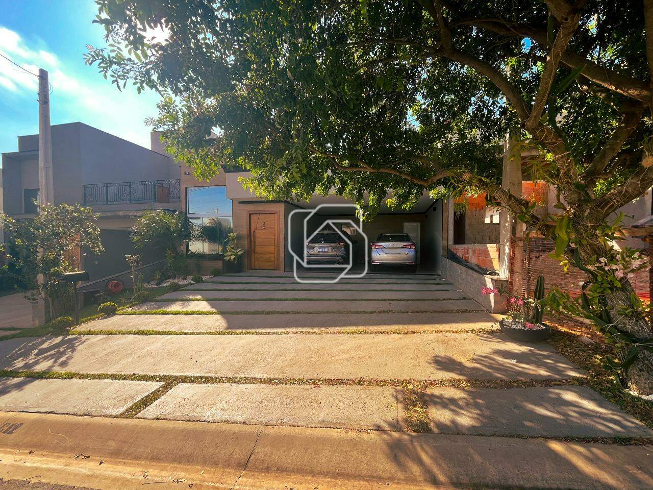 Casa de Condomínio à venda em Indaiatuba - SP - Jardim Residencial Viena: Fachada