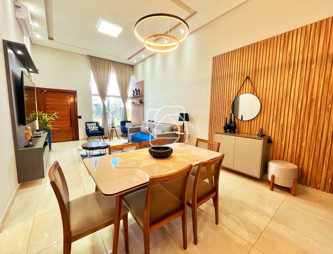 Casa de Condomínio à venda em Indaiatuba - SP - Jardim Residencial Viena: Sala de jantar