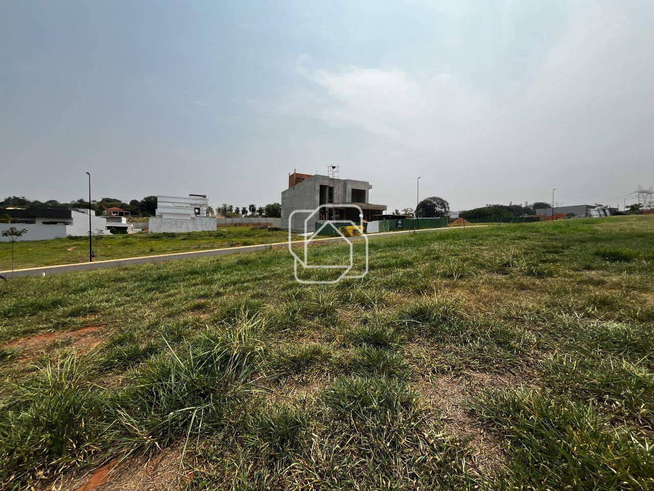 Terreno à venda em Indaiatuba - SP - Jardim Villa Sapezal: Visão geral do terreno