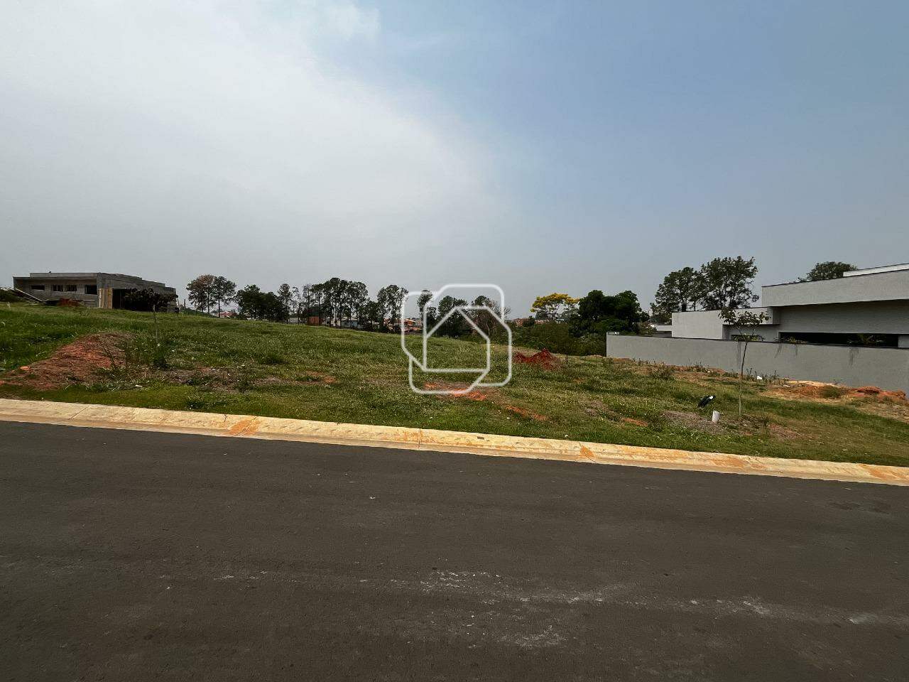 Terreno à venda em Indaiatuba - SP - Jardim Villa Sapezal: Visão geral do terreno