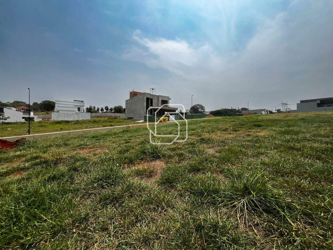 Terreno à venda em Indaiatuba - SP - Jardim Villa Sapezal: Visão geral do terreno
