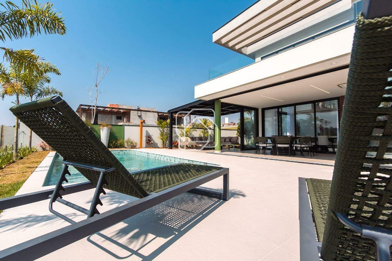 Casa de Condomínio à venda em Indaiatuba - SP - Parque Villa dos Pinheiros: Área da piscina