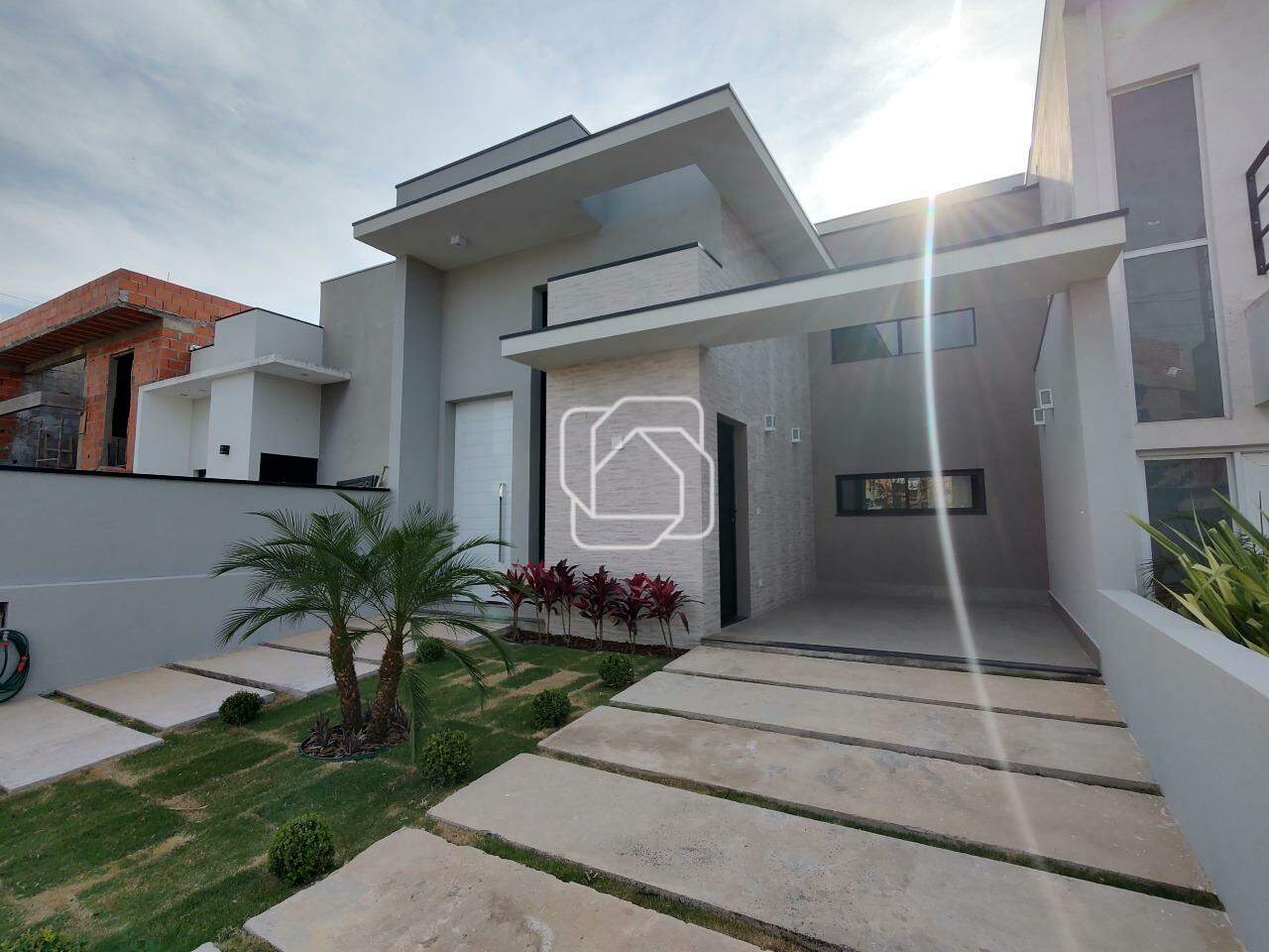 Casa de Condomínio à venda em Salto - SP - Jardim Guarujá: 
