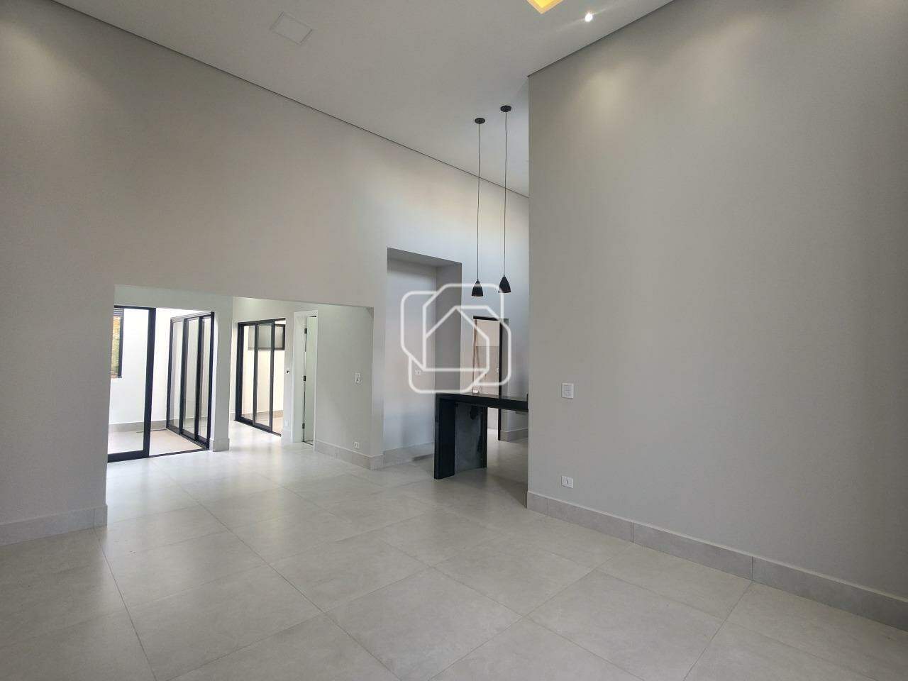 Casa de Condomínio à venda em Salto - SP - Jardim Guarujá: 