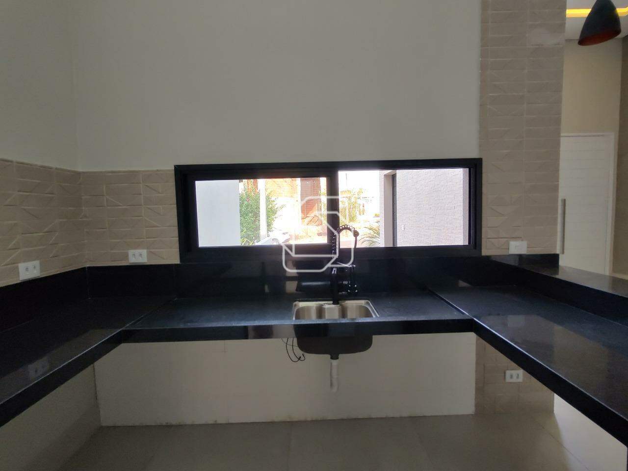 Casa de Condomínio à venda em Salto - SP - Jardim Guarujá: 