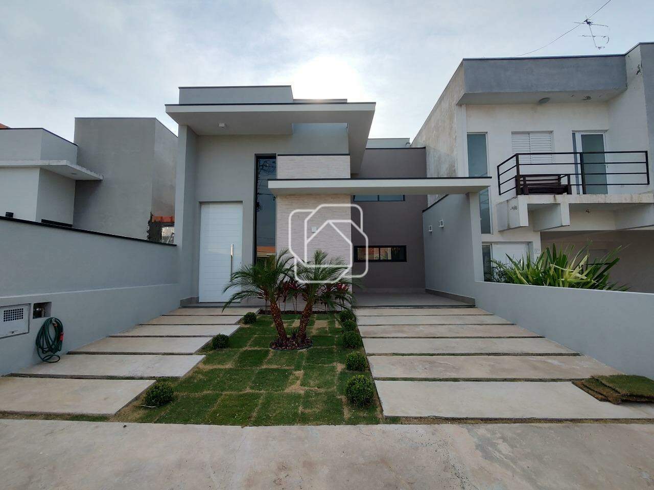 Casa de Condomínio à venda em Salto - SP - Jardim Guarujá: 