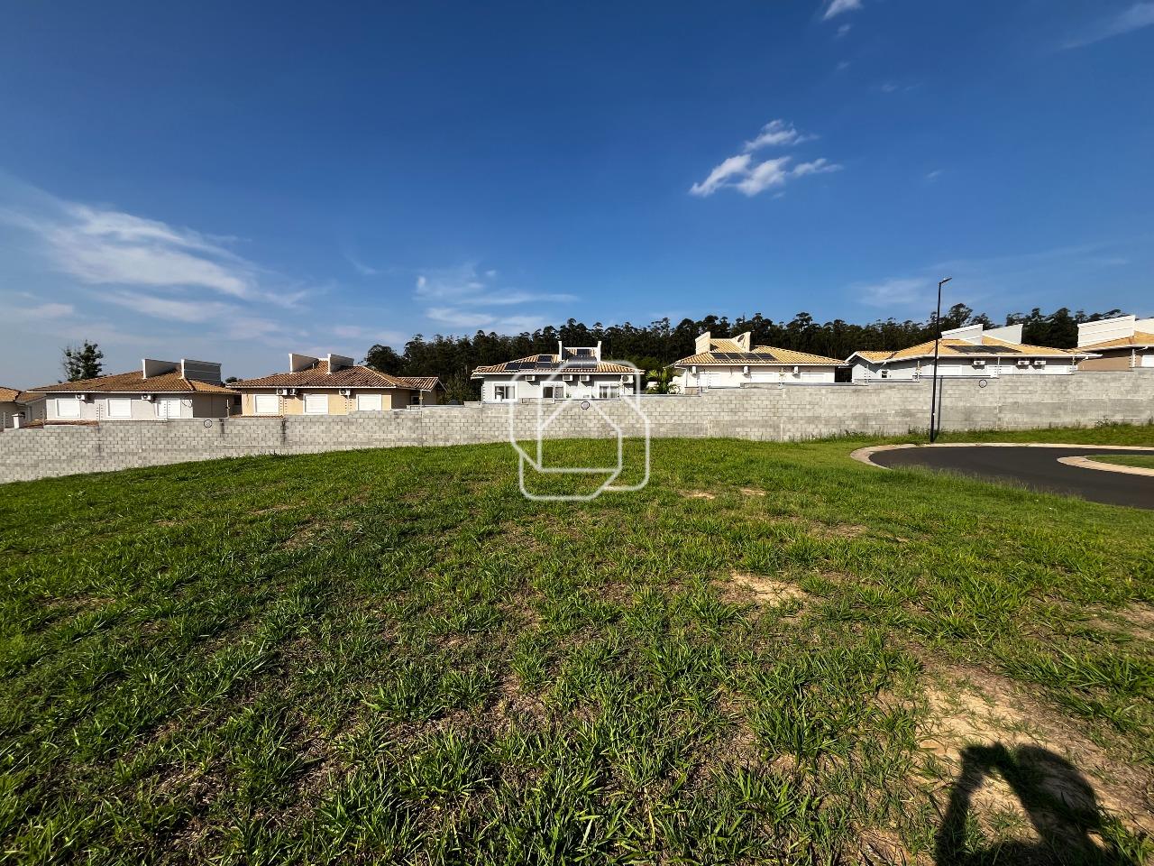 Terreno à venda em Indaiatuba - SP - Parque Villa dos Pinheiros: Visão geral do terreno