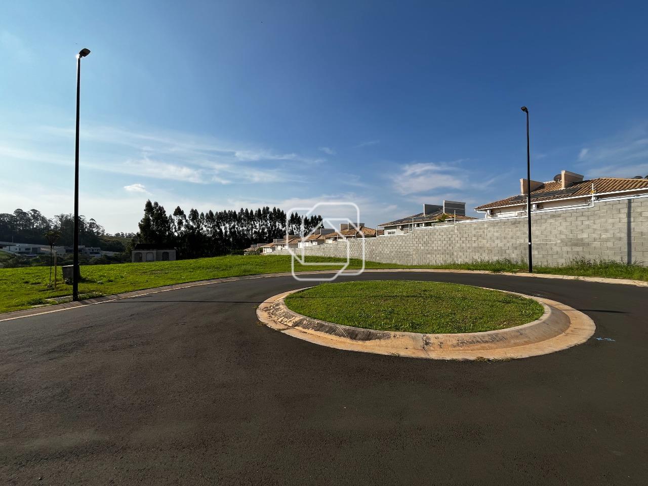 Terreno à venda em Indaiatuba - SP - Parque Villa dos Pinheiros: Visão geral do terreno