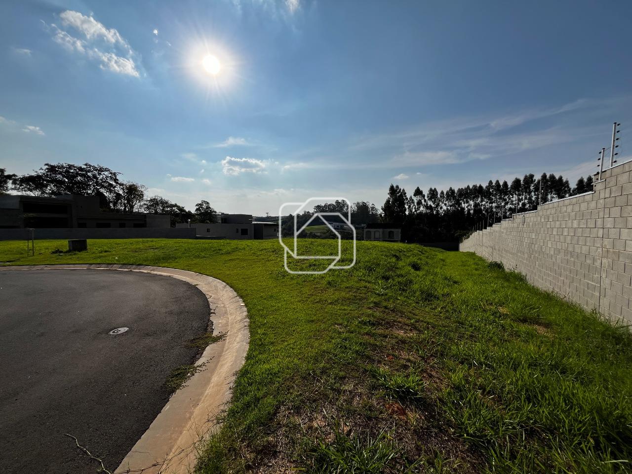 Terreno à venda em Indaiatuba - SP - Parque Villa dos Pinheiros: Visão geral do terreno