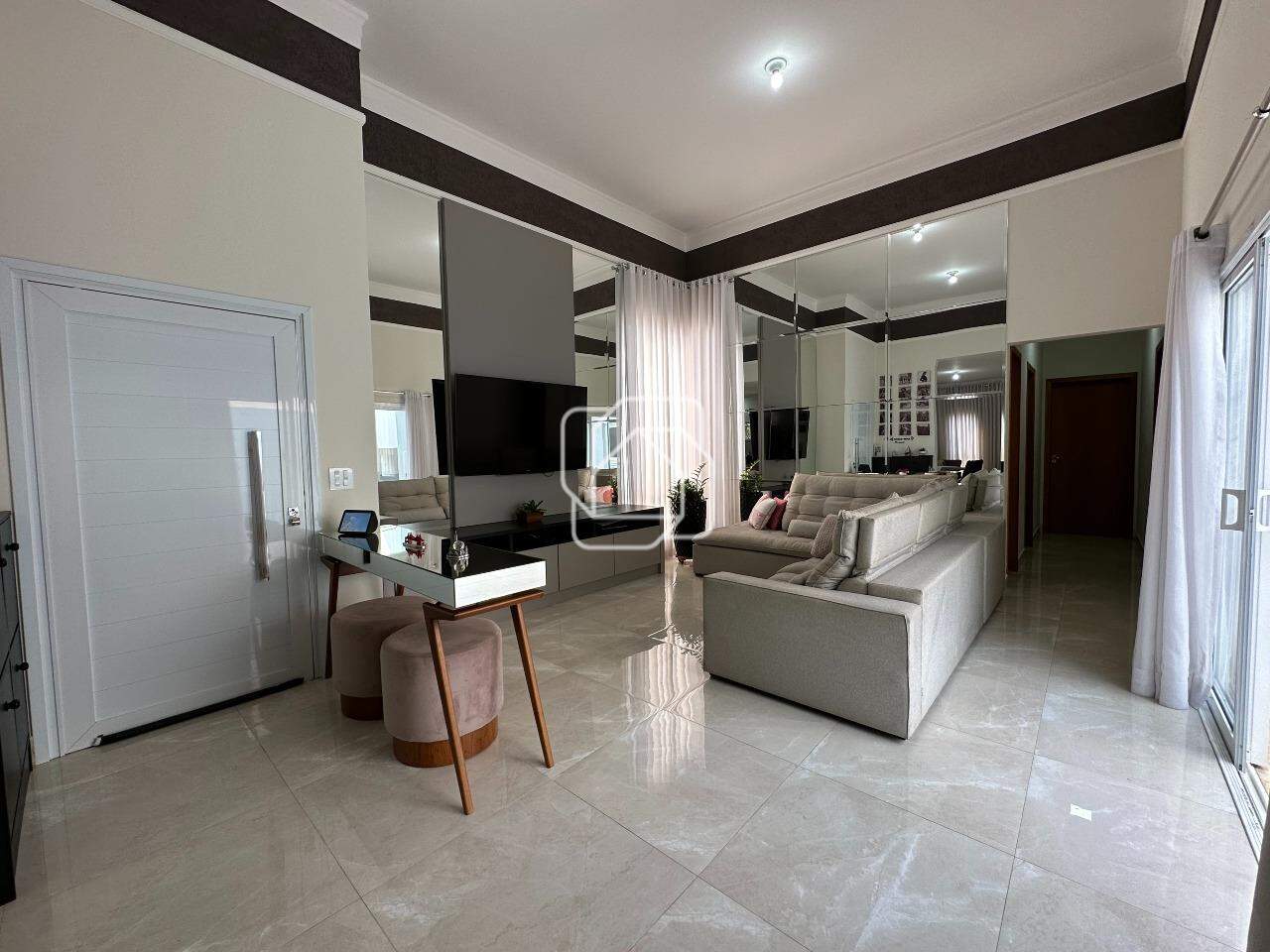 Casa de Condomínio à venda em Salto - SP - Ilha das Águas: